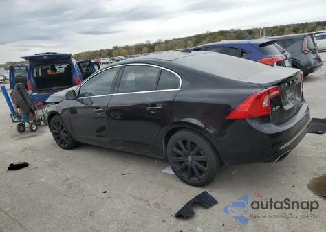 2018 Volvo S60 Premier из США, поврежденный, VIN LYV402HK3JB156458